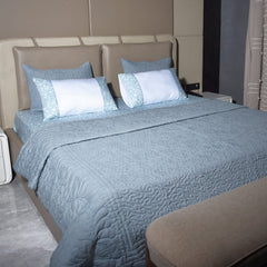 Luxury Soft Fully Embroidered Quilt 102x104'' with Sham 20 x 26''