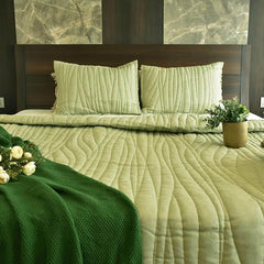 Ecrue Cotton Linen Blend Solid Colour Quilt with Pillow Case — Soft Sage Green