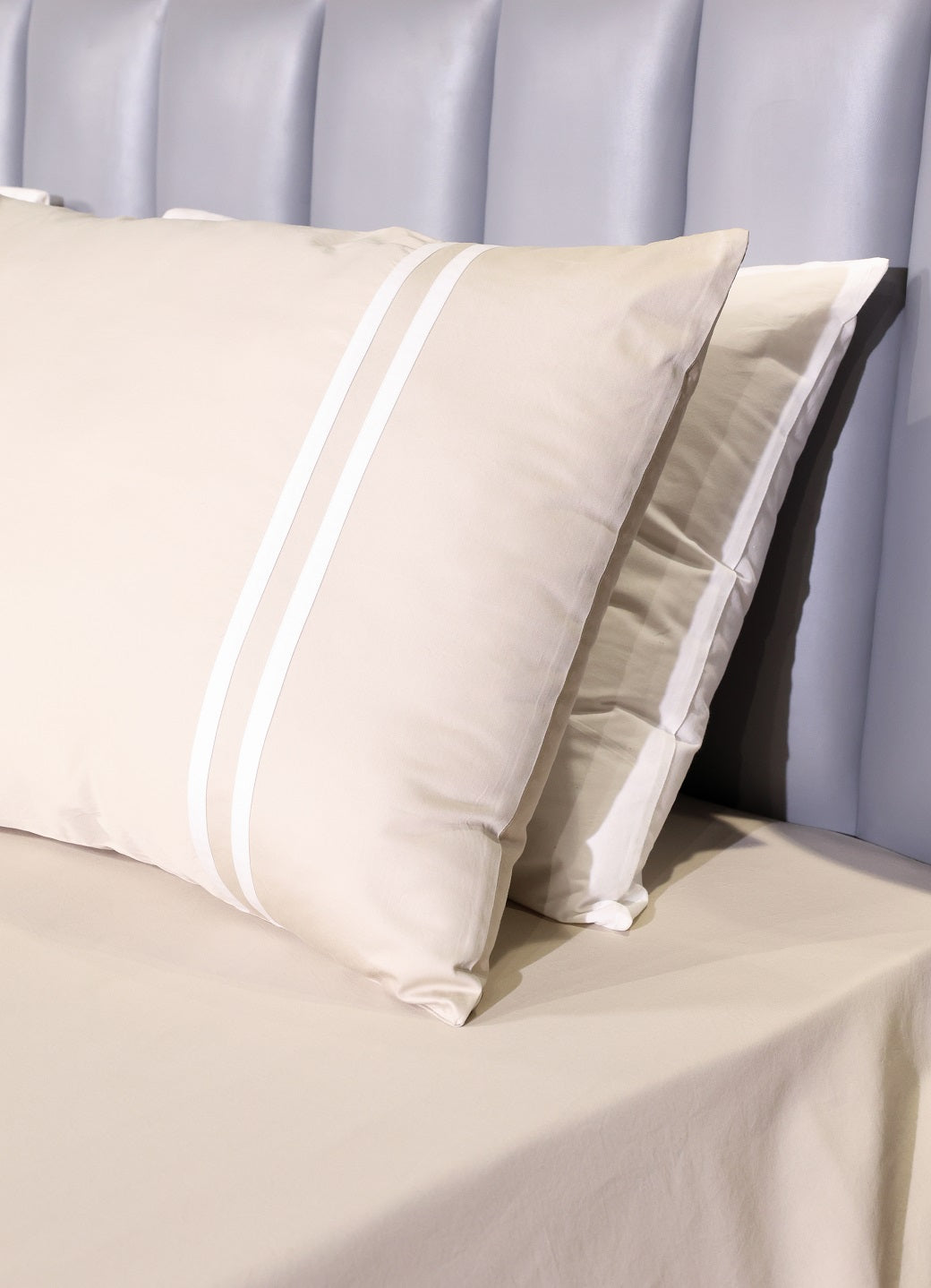 Premium Minimalist Linear 400Tc Cotton Satin Flat Bedding Set