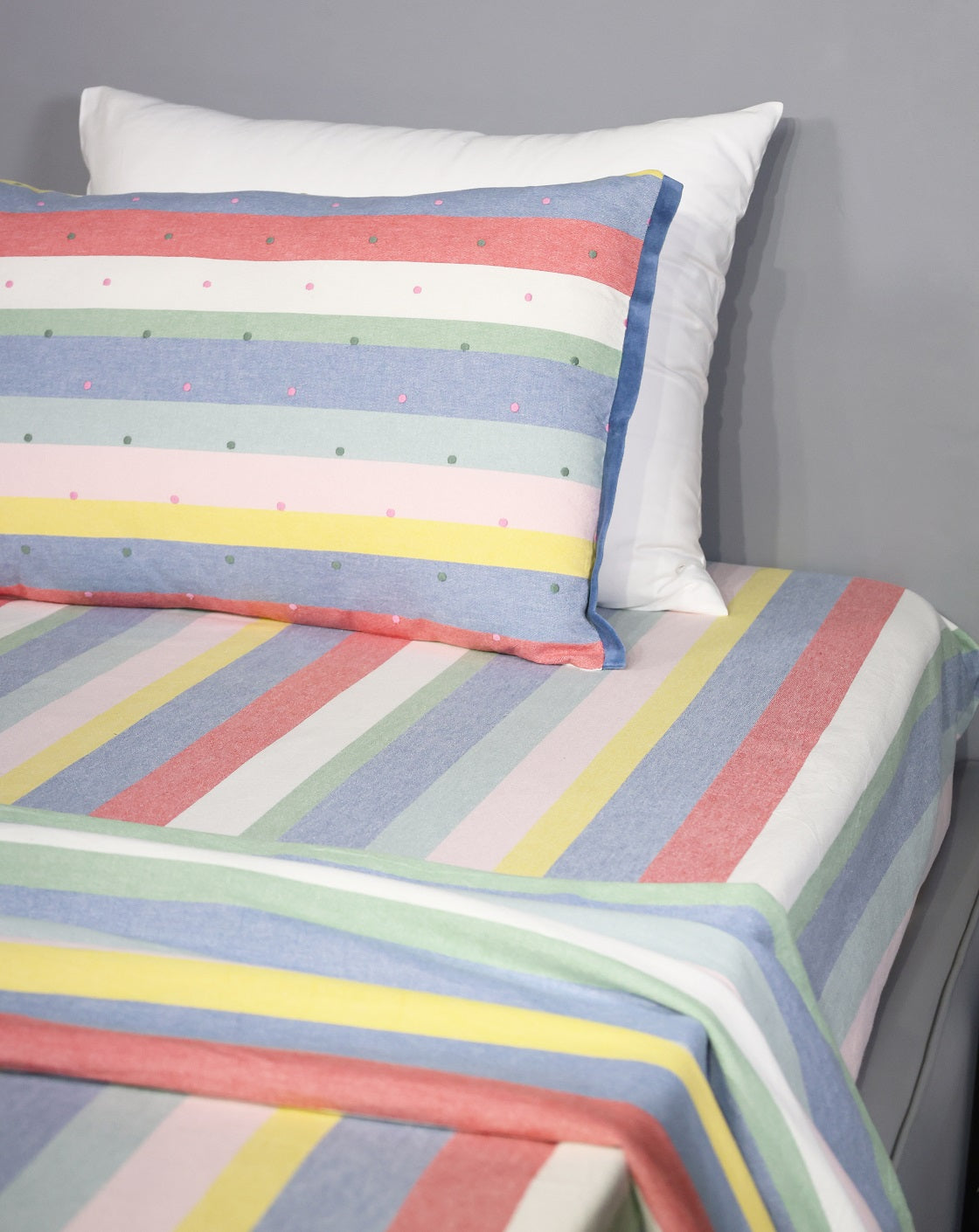 Studio Stripe Yarn-Dyed Cotton Flat Bed Sheet Set