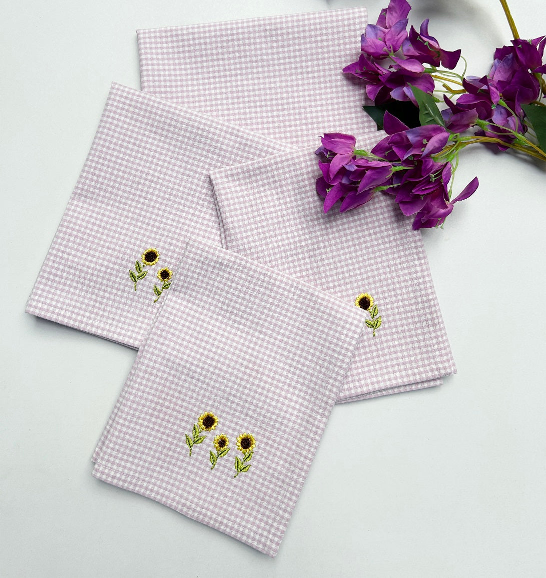 Charming  Embroidered Sunflower Napkin Set Pack Of 4 Pieces