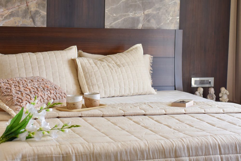 Ecrue Yarn Dyed Woven Linen Blend Stripe Box Quilted Bedding Set – Natural Off-White Quilt with Rustic Frayed Edge Shams, 150gsm Poly Wadding Fill, Machine Quilted for Comfort & Style (92x96 Inches Quilt, 20x26 Inches Pillow case)