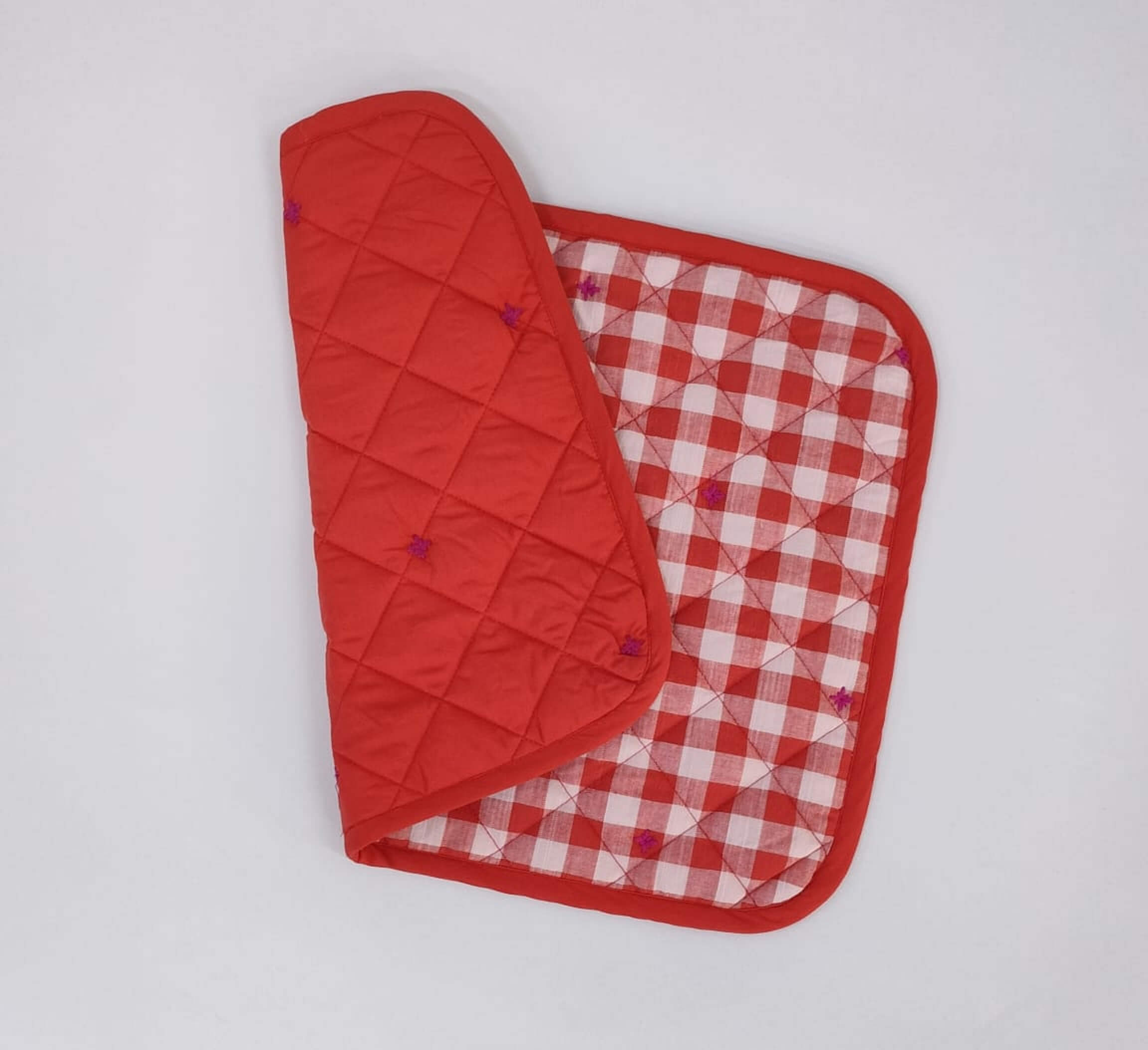 Classic Gingham Christmas Quilted Placemat