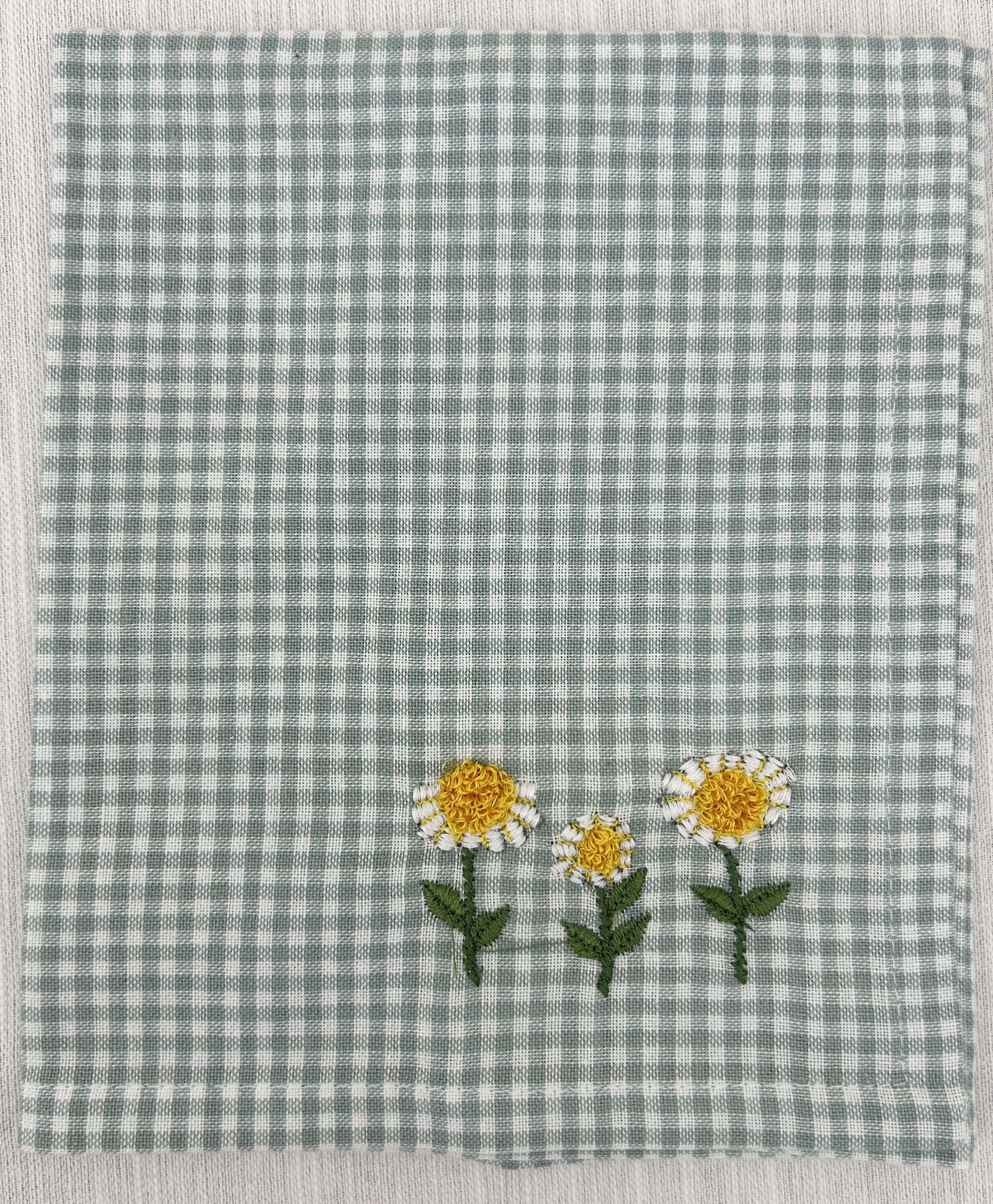Charming  Embroidered Sunflower Napkin Set Pack Of 4 Pieces