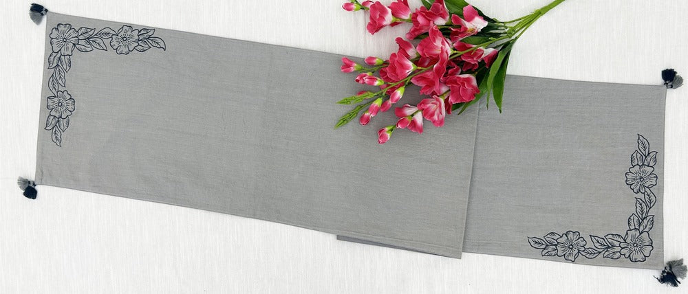 EcruE Luxury Embroidered Cotton Linen Table Linen Set