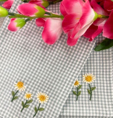 Embroidered Napkin size 18x18'' Set of 04pieces