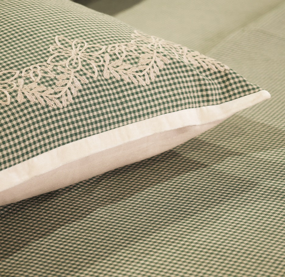Mini-Gingham & Velvet Trim Bed Sheet Set