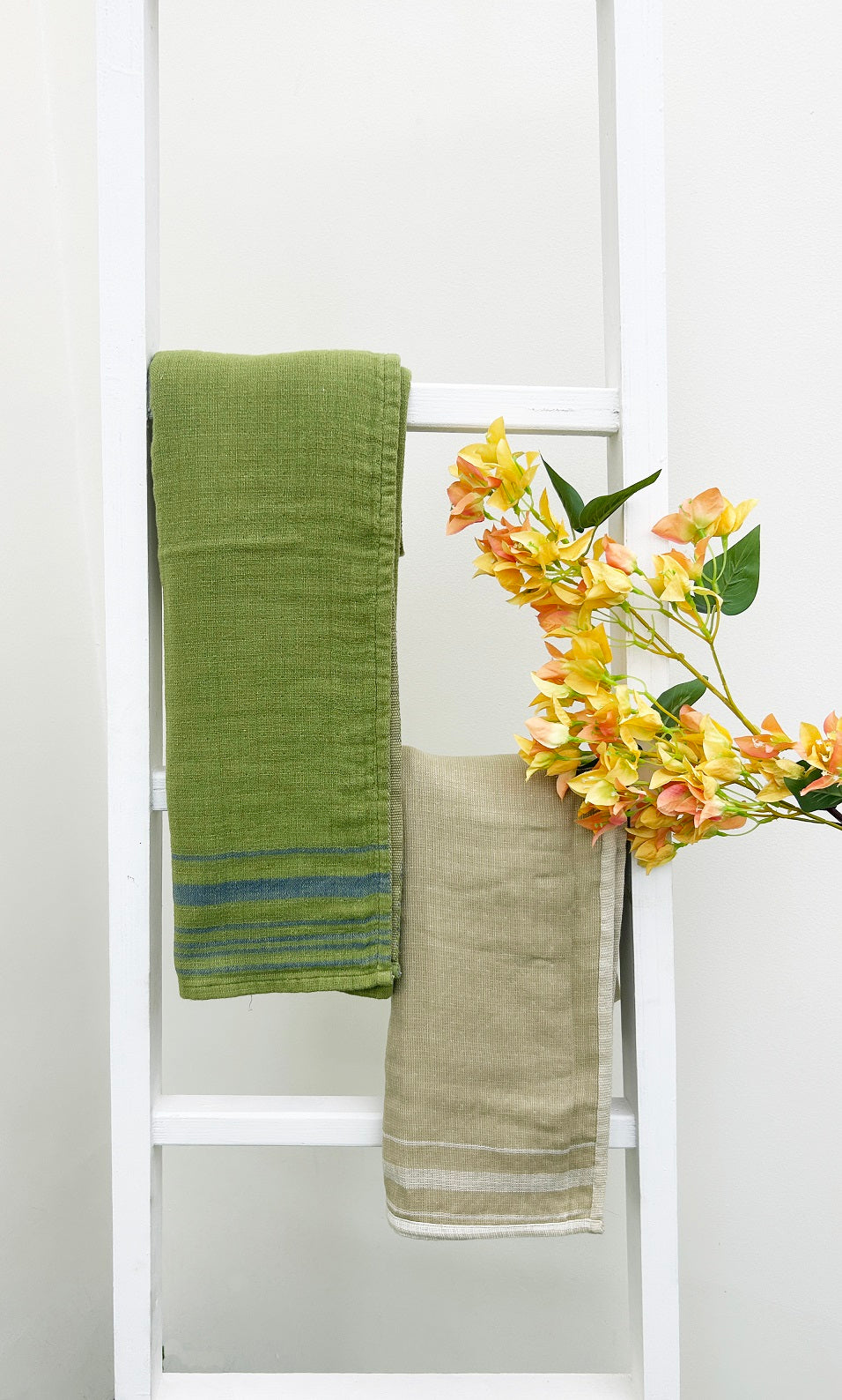 Double-Sided Cotton Gauze Bath Towel (20" x 40", Pack of 2)