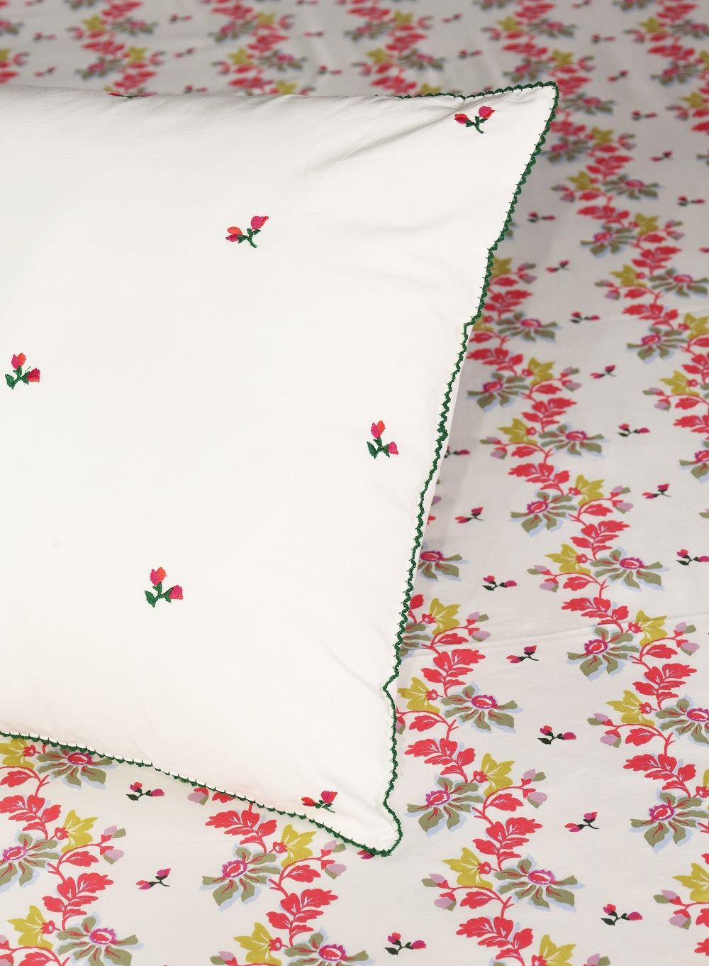 Elevate Aesthetic Cotton Printed Flat Bed Sheet Set