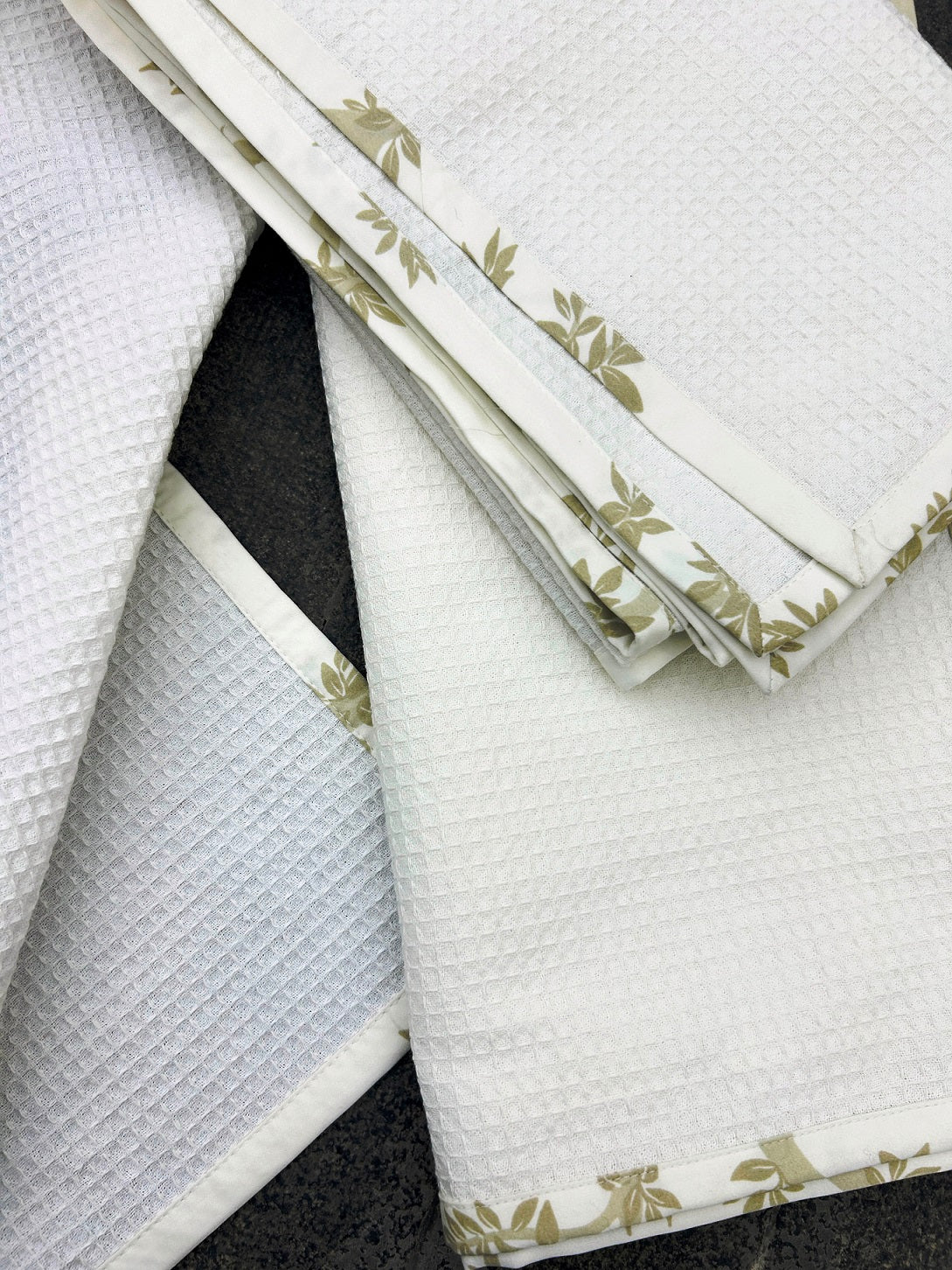 Alabaster Flora Satin-Frame White Cotton Waffle Towel Set Of 4 Pieces