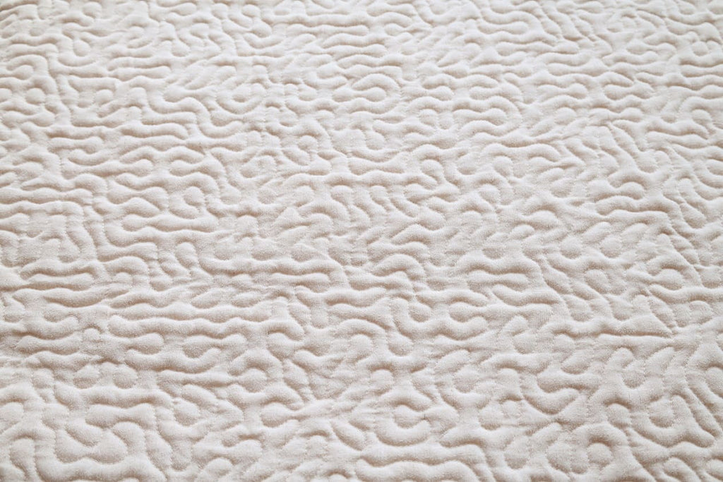 Vermicelli Designed Premium Quilt Set