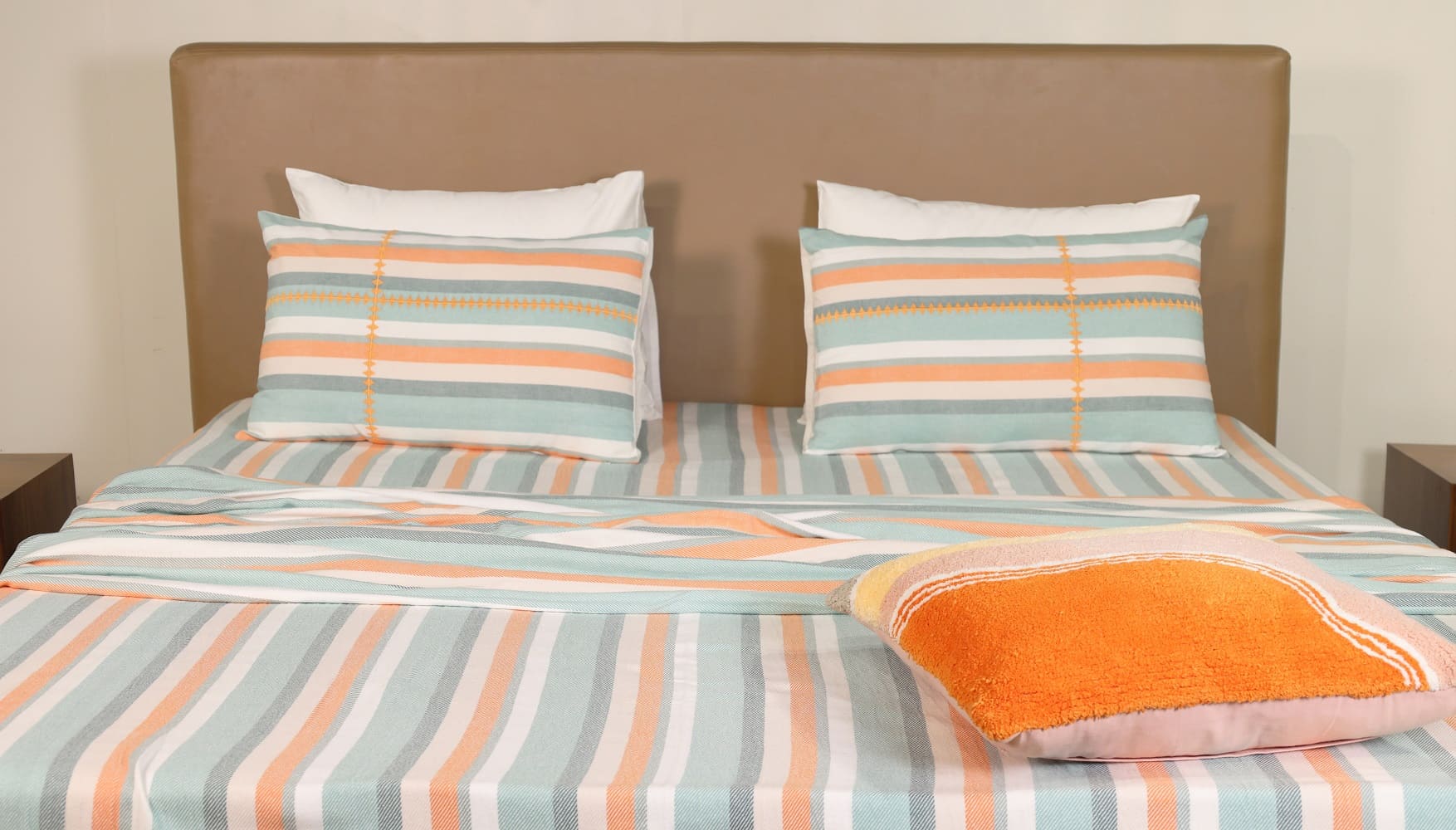 Artisan Yarn-Dyed 100Tc Striped Cotton Flat Bed Sheet Set