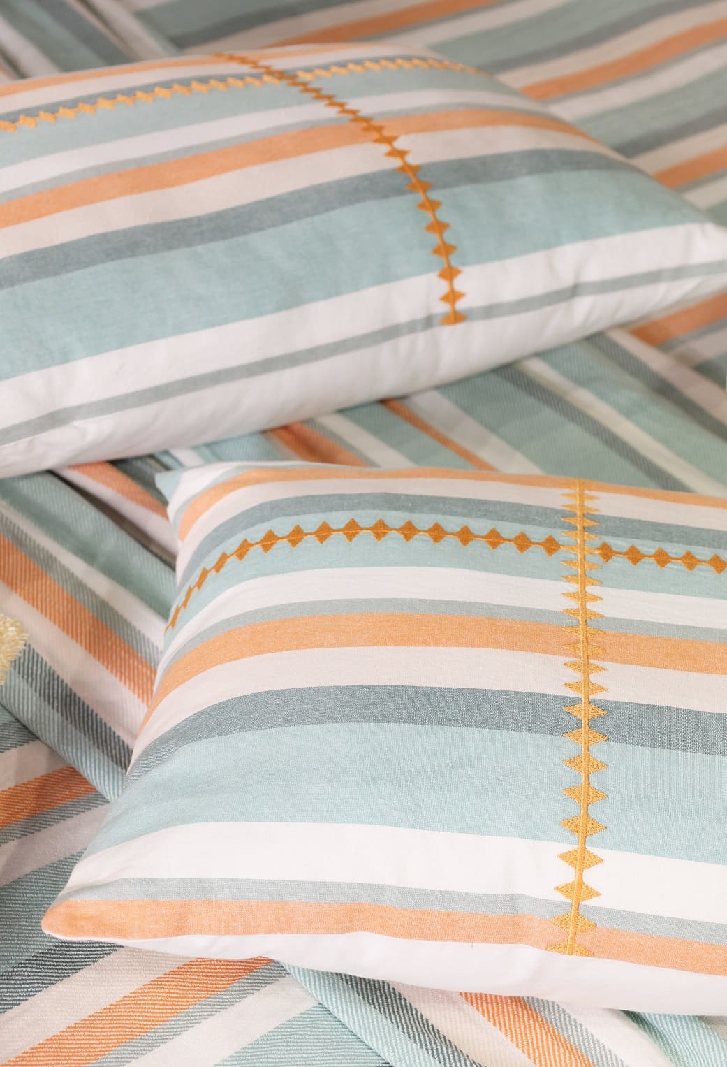 Artisan Yarn-Dyed 100Tc Striped Cotton Flat Bed Sheet Set