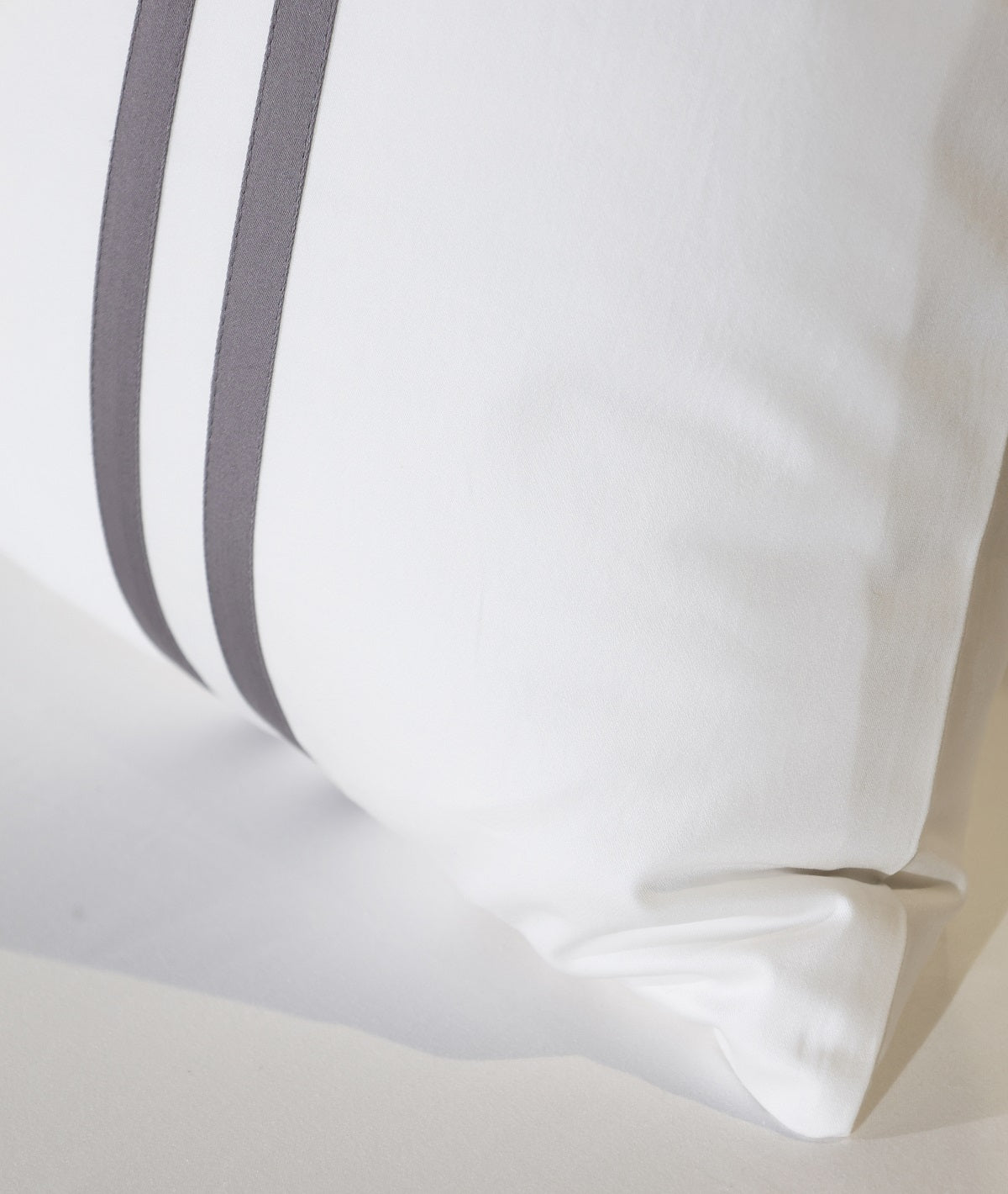Premium Minimalist Linear 400Tc Cotton Satin Flat Bedding Set