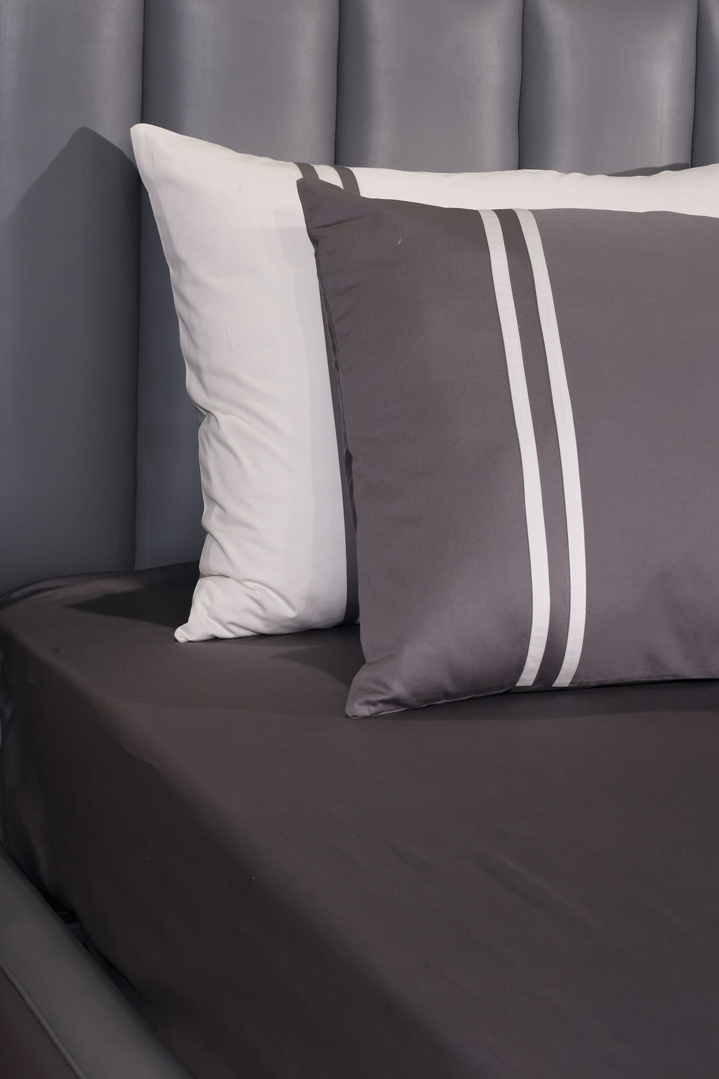 Minimalist Linear 400TC Cotton Satin Bedding Set Size 104x105