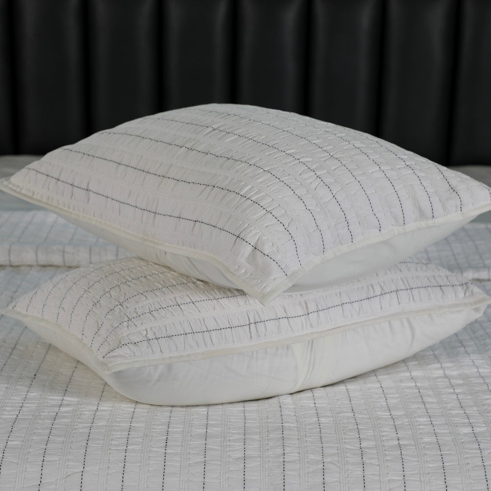 Metric Stitch Seersucker Quilt Set