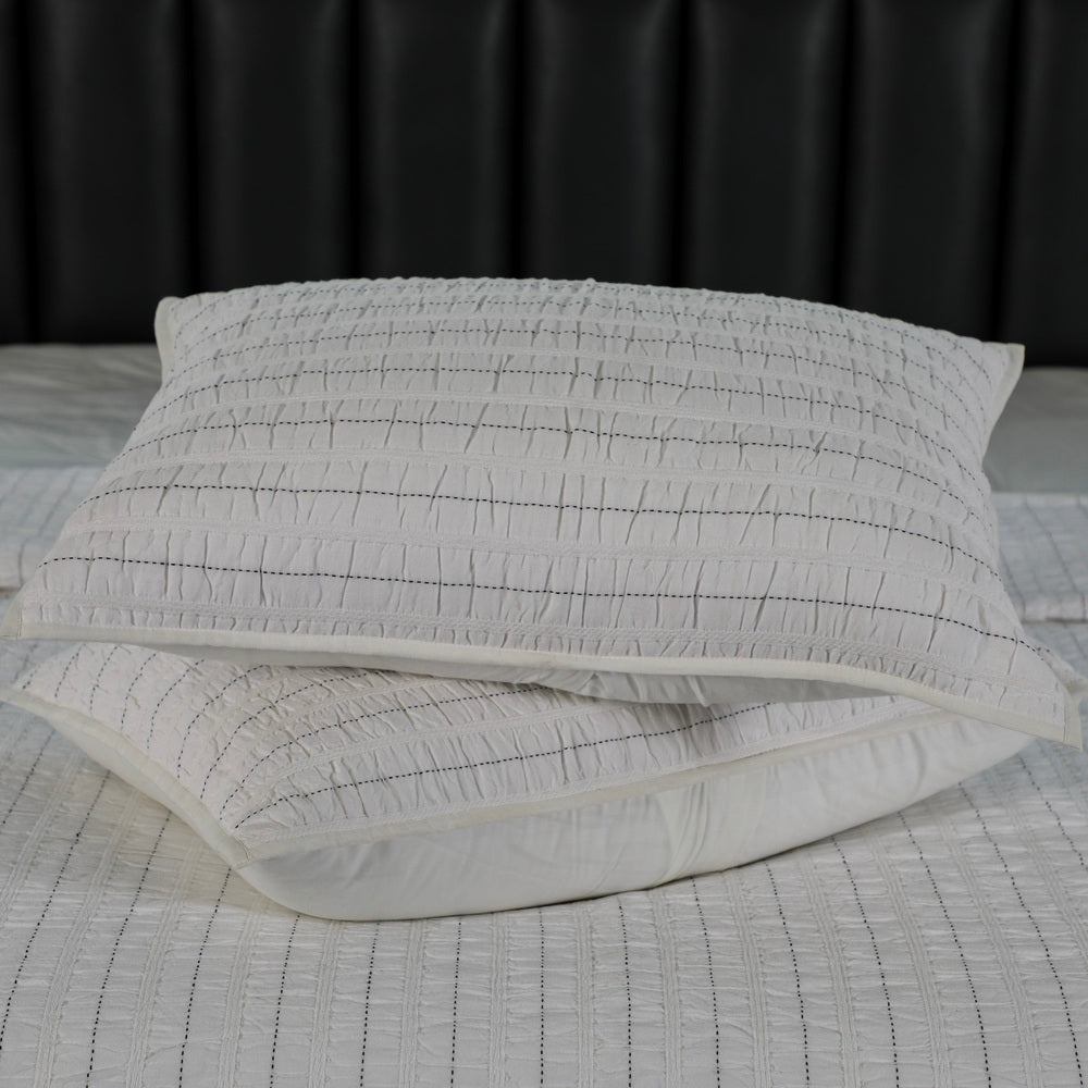 Metric Stitch Seersucker Quilt Set