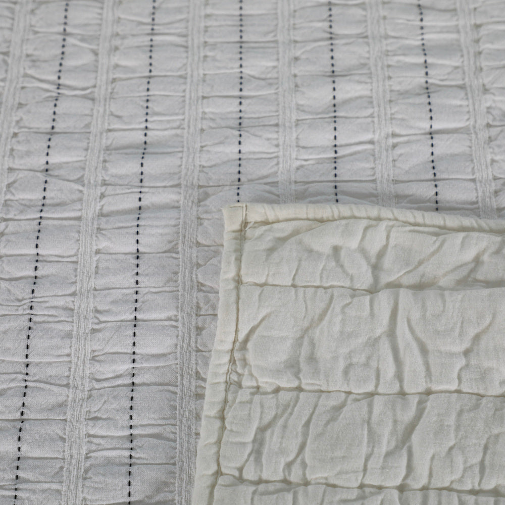 Metric Stitch Seersucker Quilt Set
