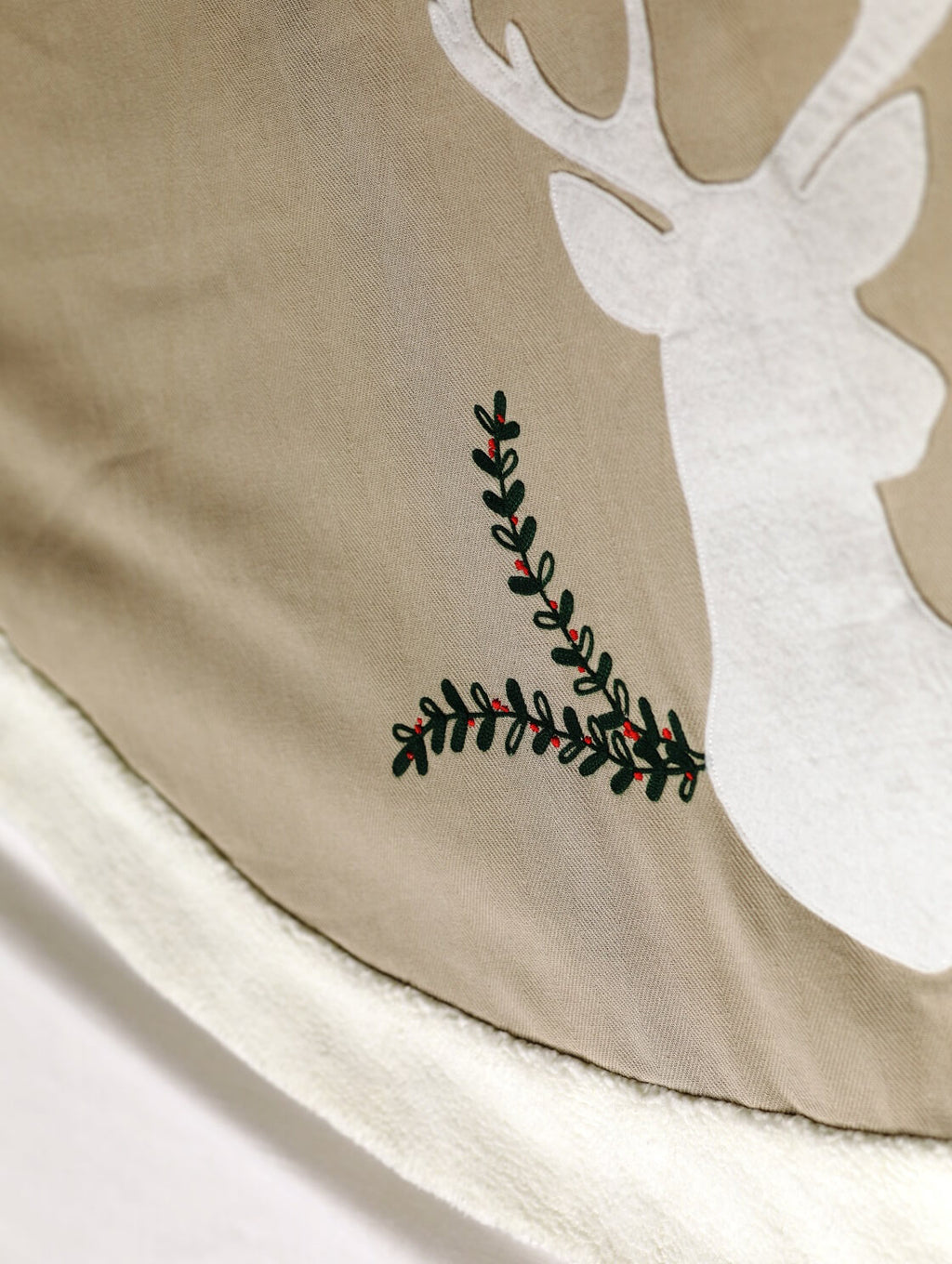 Rustic Reindeer Applique Christmas Tree Skirt This