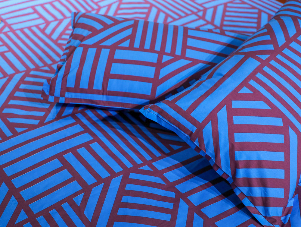 Base Fabric-180TC Cotton With Print  Bed Sheet Size-110 x 110 Inches  Pillow Case Size-17 x 27 Inches