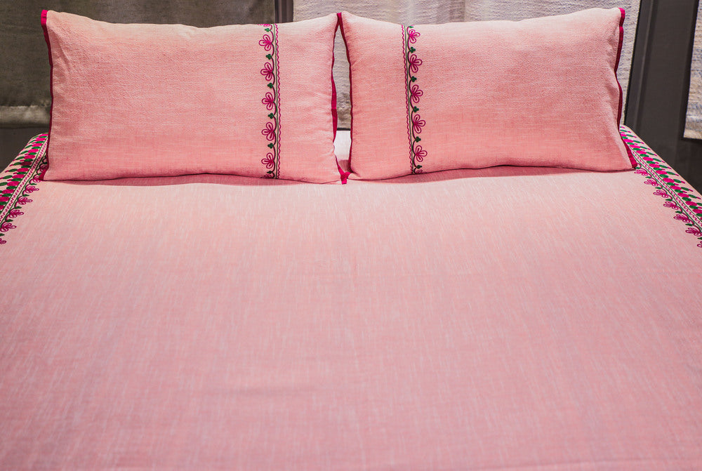 Yarn Dyed Woven Chambray Embroidered Bed Cover Set