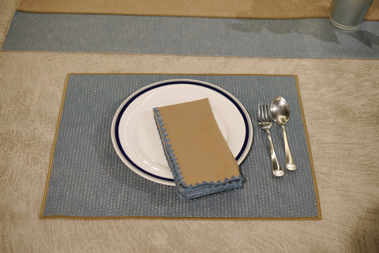 Two-Tone Slub & Blanket Stitch Table Linen Set Pack of 8 pieces