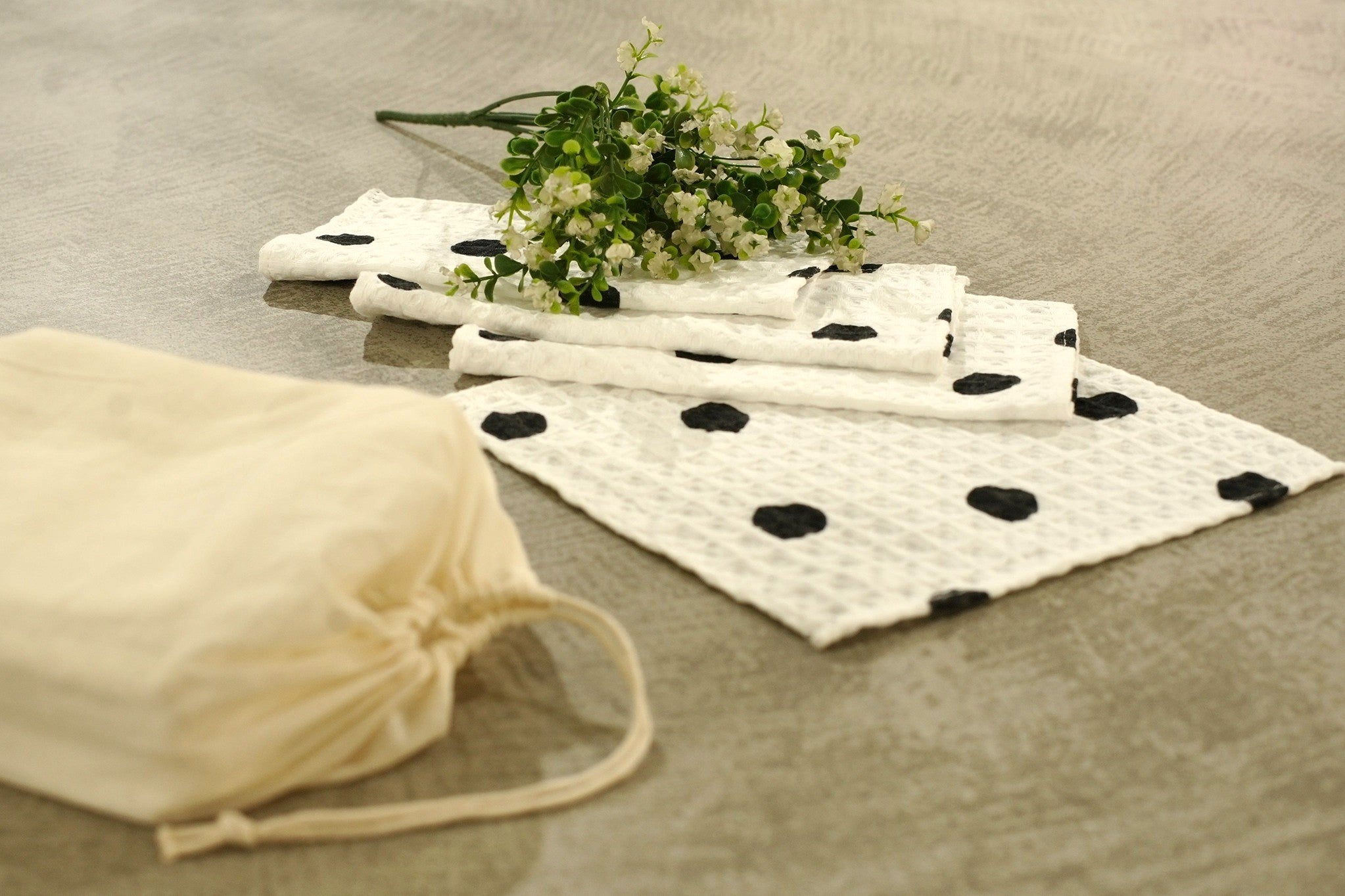 Premium Domino Polka-Dot Waffle Dish Cloth Set Pack Of 4 Pieces