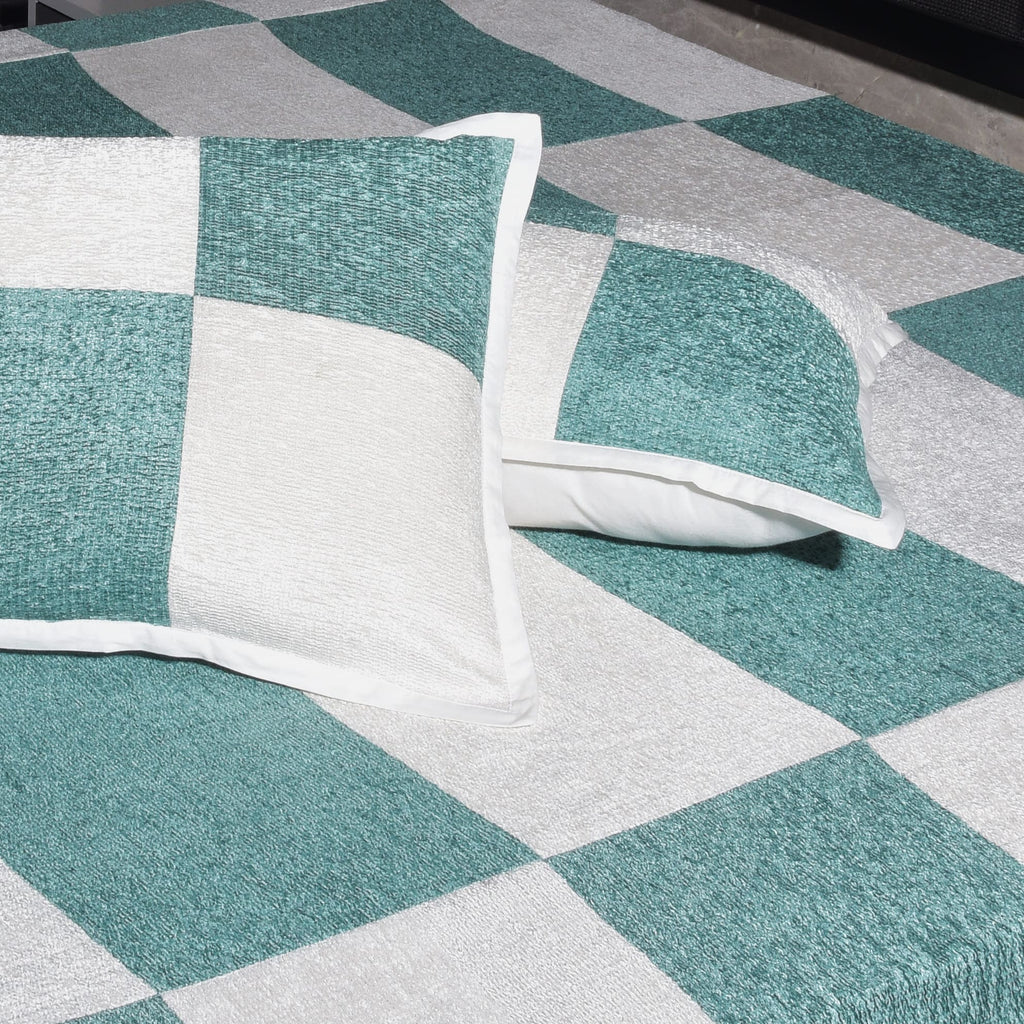 Elegant Chenille/Cotton Checkerboard Bed Cover Set