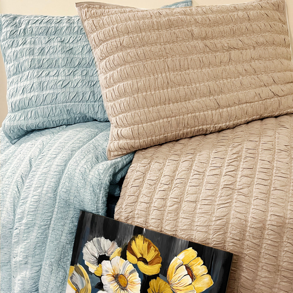 Premium Searsucker Puckered Quilt Set