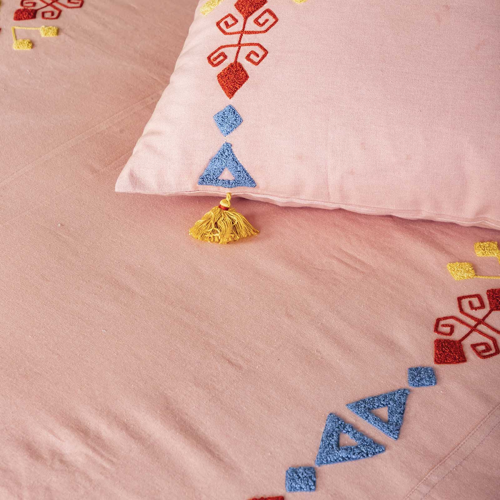 Smooth Peach Geometrical Embroidered Bed Cover Set