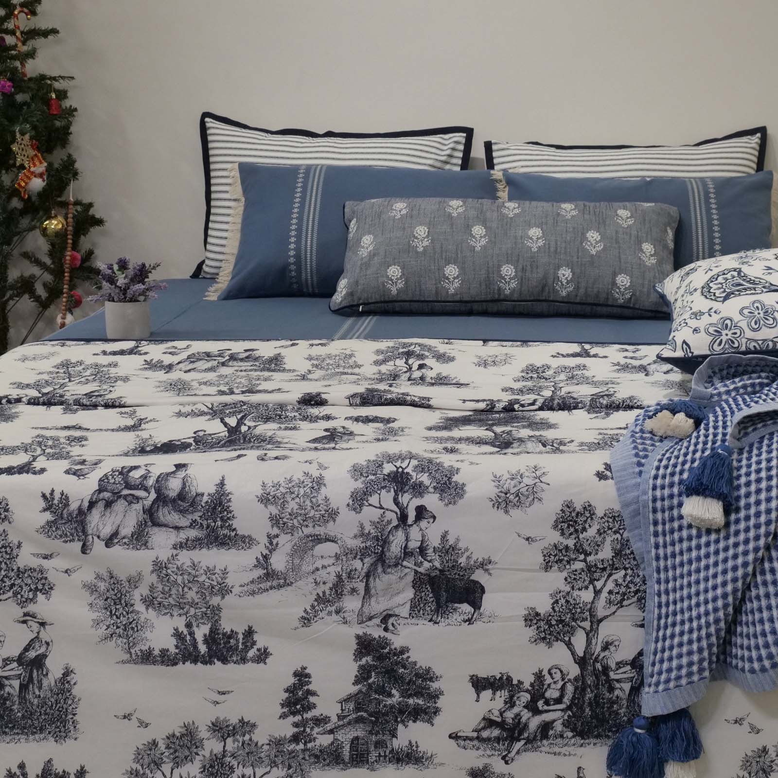 Blue Toile 180TC Printed Double-Layer Cotton Bed Cover Set