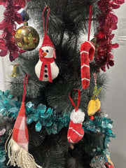 Rustic Reindeer & Elegant Beige Christmas Decor Combo Pack (7-Piece Set)