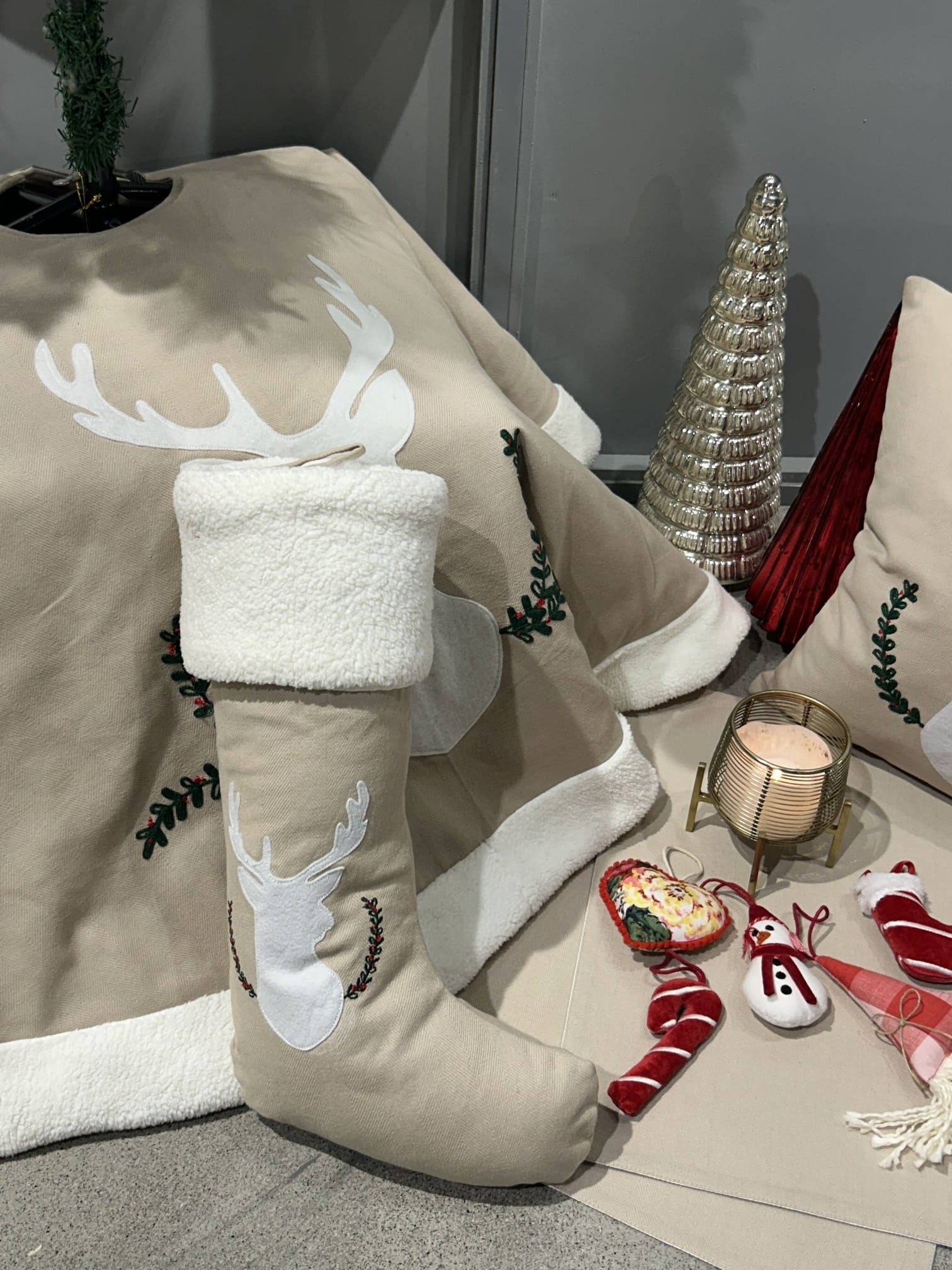 Rustic Reindeer & Beige Christmas Decor Combo Pack