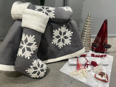 Elegant Grey & White Winter Snowflake Christmas Decor Combo Pack 10-Piece Set