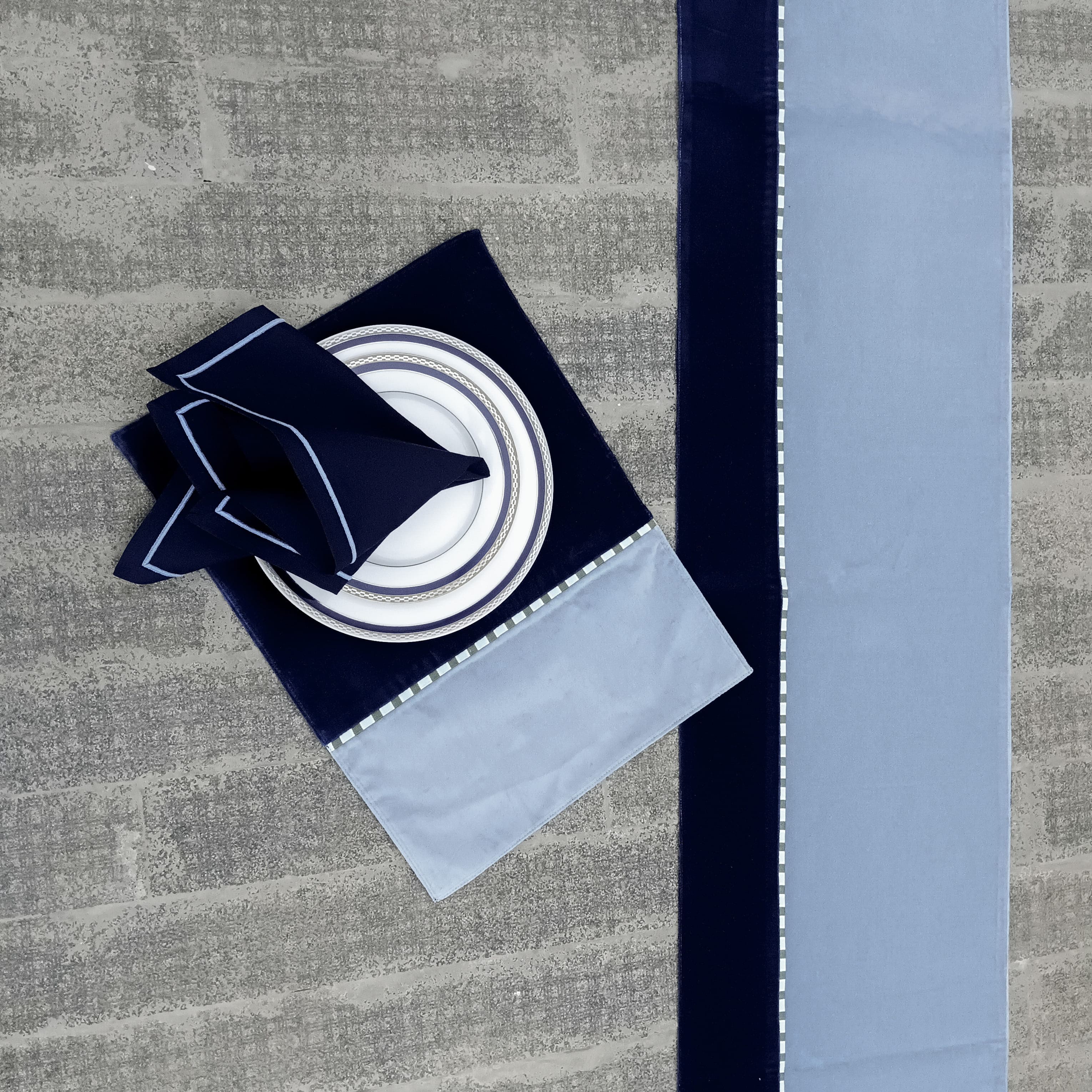 Luxurious Dining with the Cotton Velvet Table Set