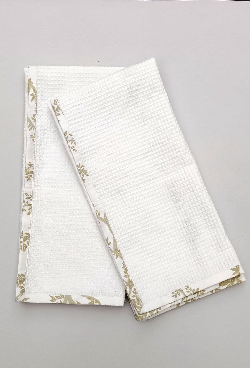 Alabaster Flora Satin-Frame White Cotton Waffle Towel Set Of 4 Pieces