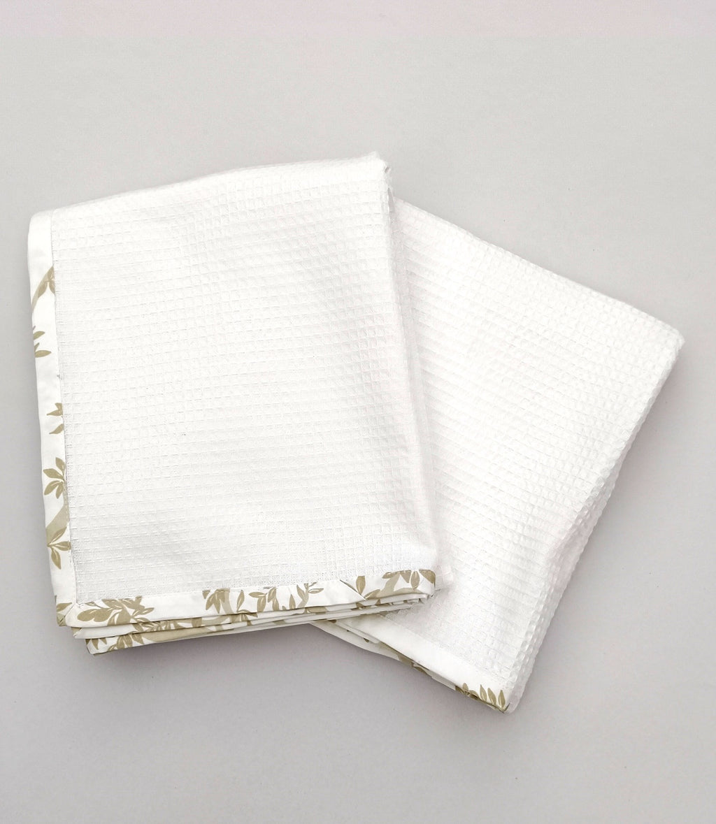 Alabaster Flora Satin-Frame White Cotton Waffle Towel Set Of 4 Pieces
