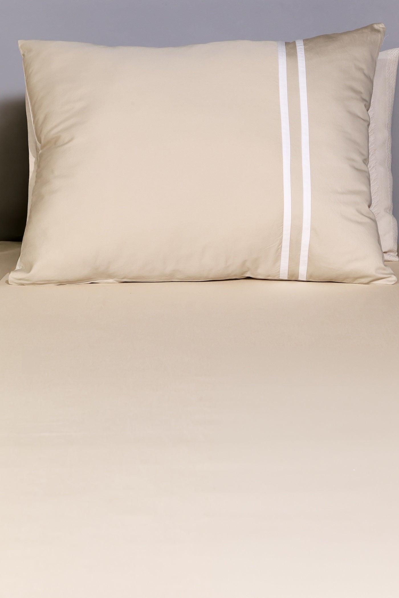 Premium Minimalist Linear 400Tc Cotton Satin Flat Bedding Set