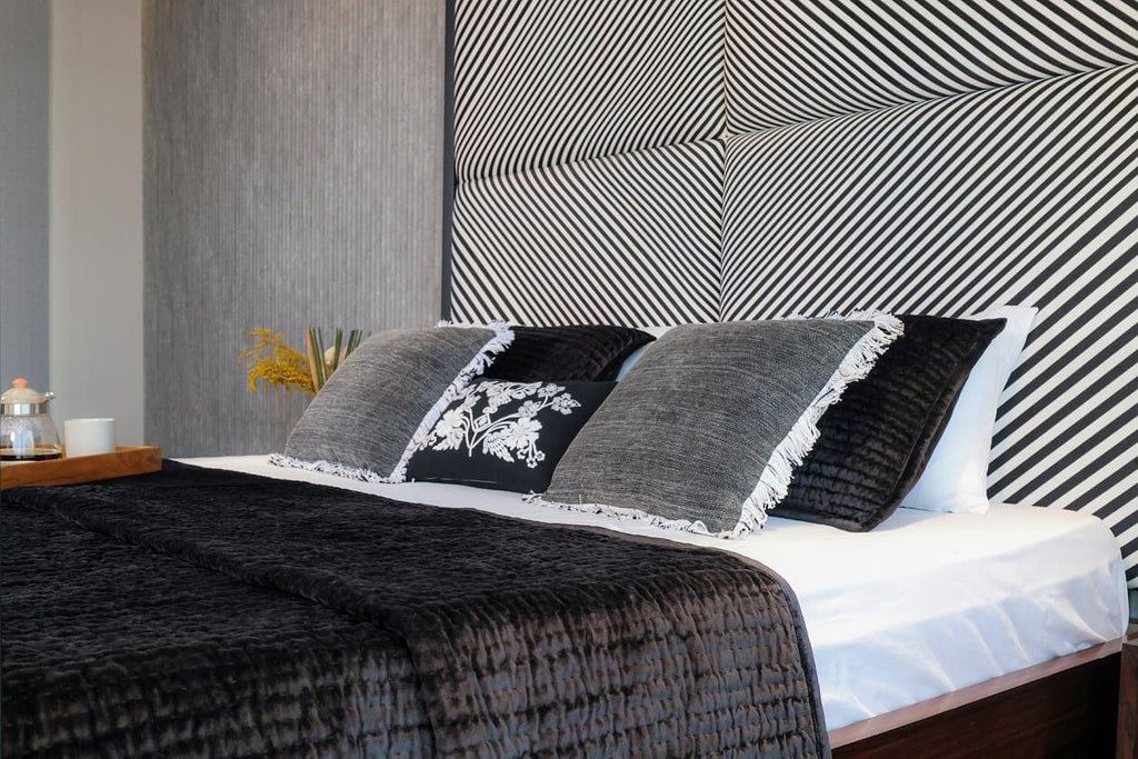 Luxury Handcrafted Channel Quilted Quilt Set