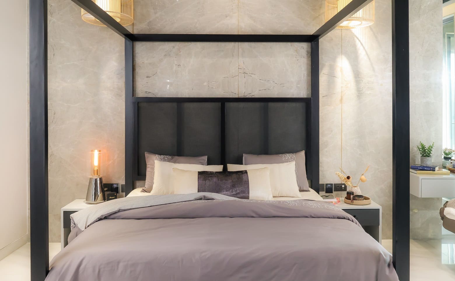 Classic Luxury Embroidered Cotton Satin Duvet Cover Set