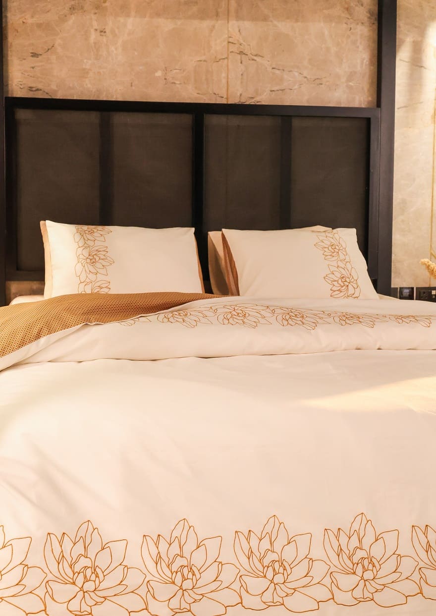 Ecrue Embroidered Cotton Satin Duvet Cover Set