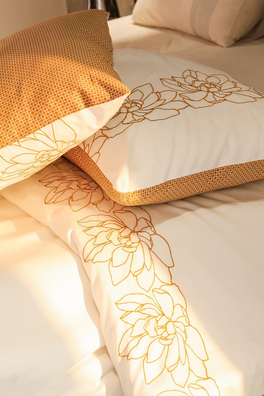 Ecrue Embroidered Cotton Satin Duvet Cover Set